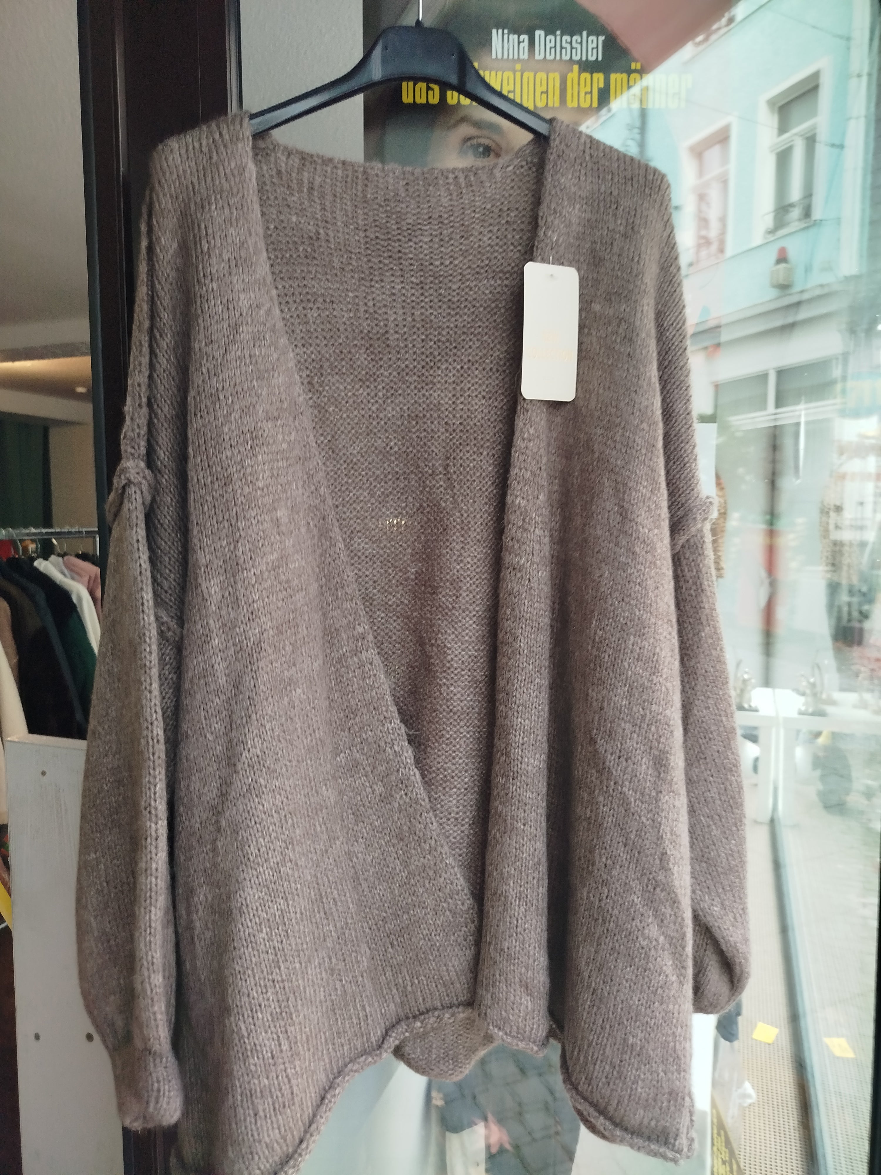 Strickjacke offen lässiger Schnitt