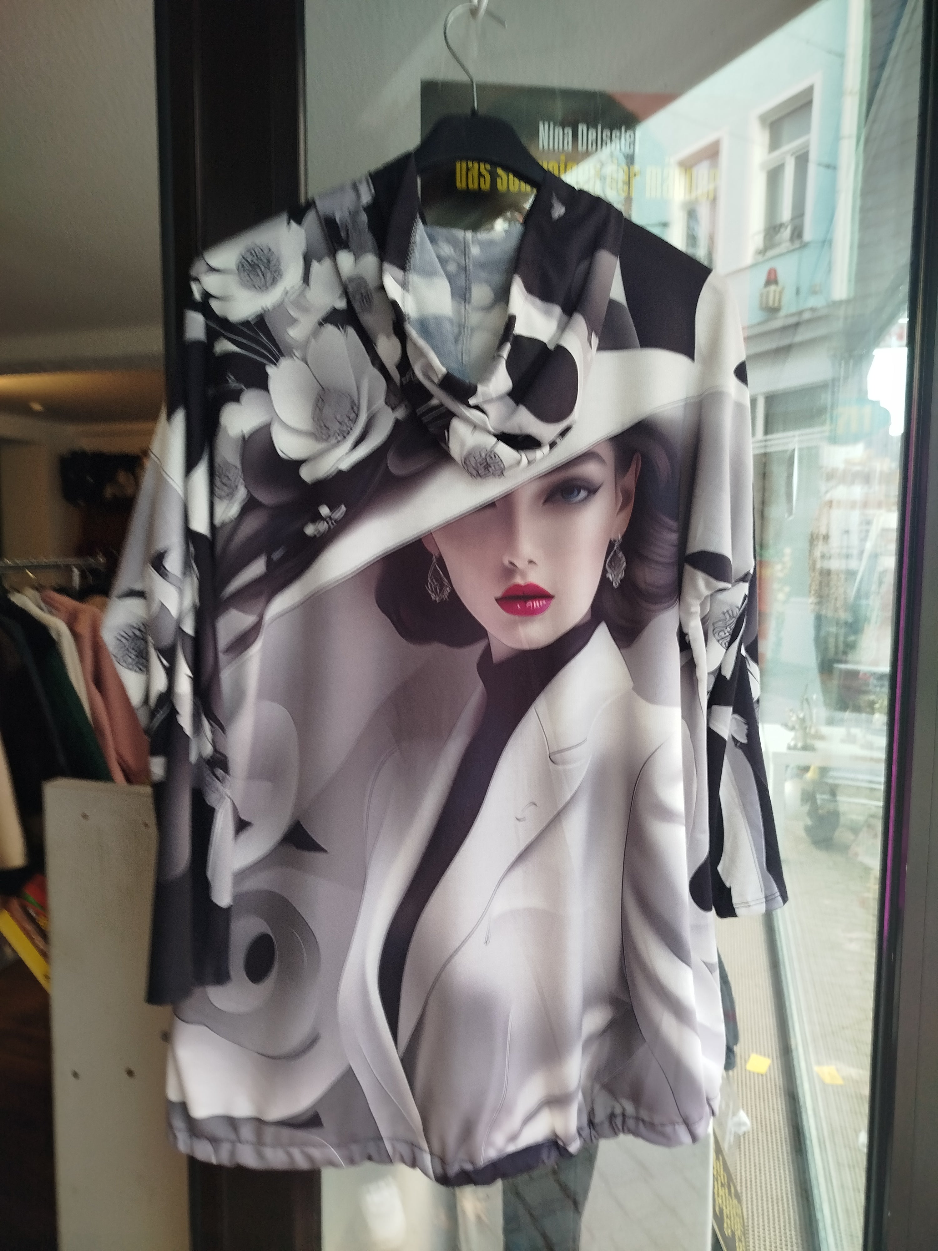 Leichte Sweatjacke 'Dame mit Hut' onesize (38-44)