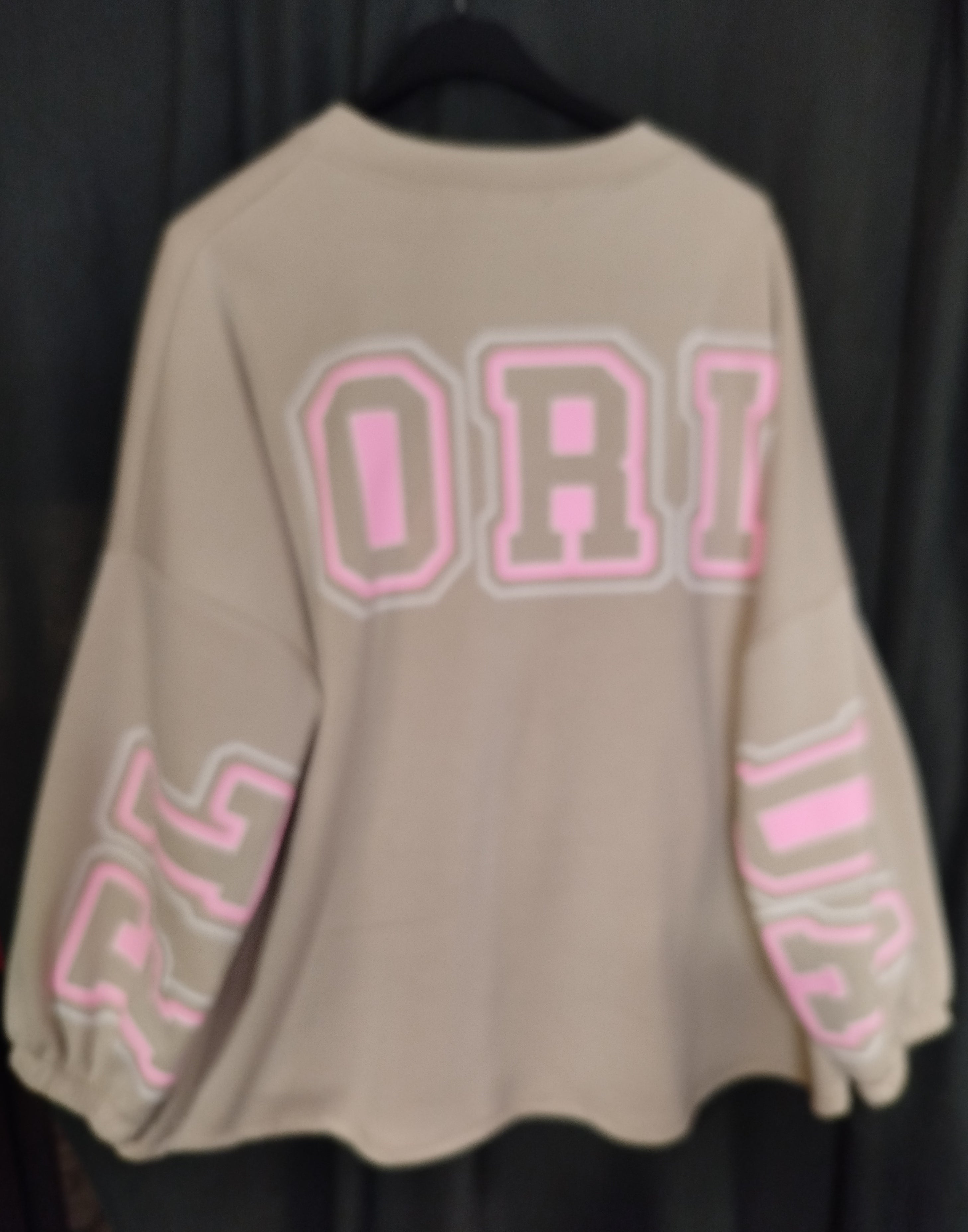 Sweatshirt mit Schriftzug auf der Rückseite onesize (36-42)