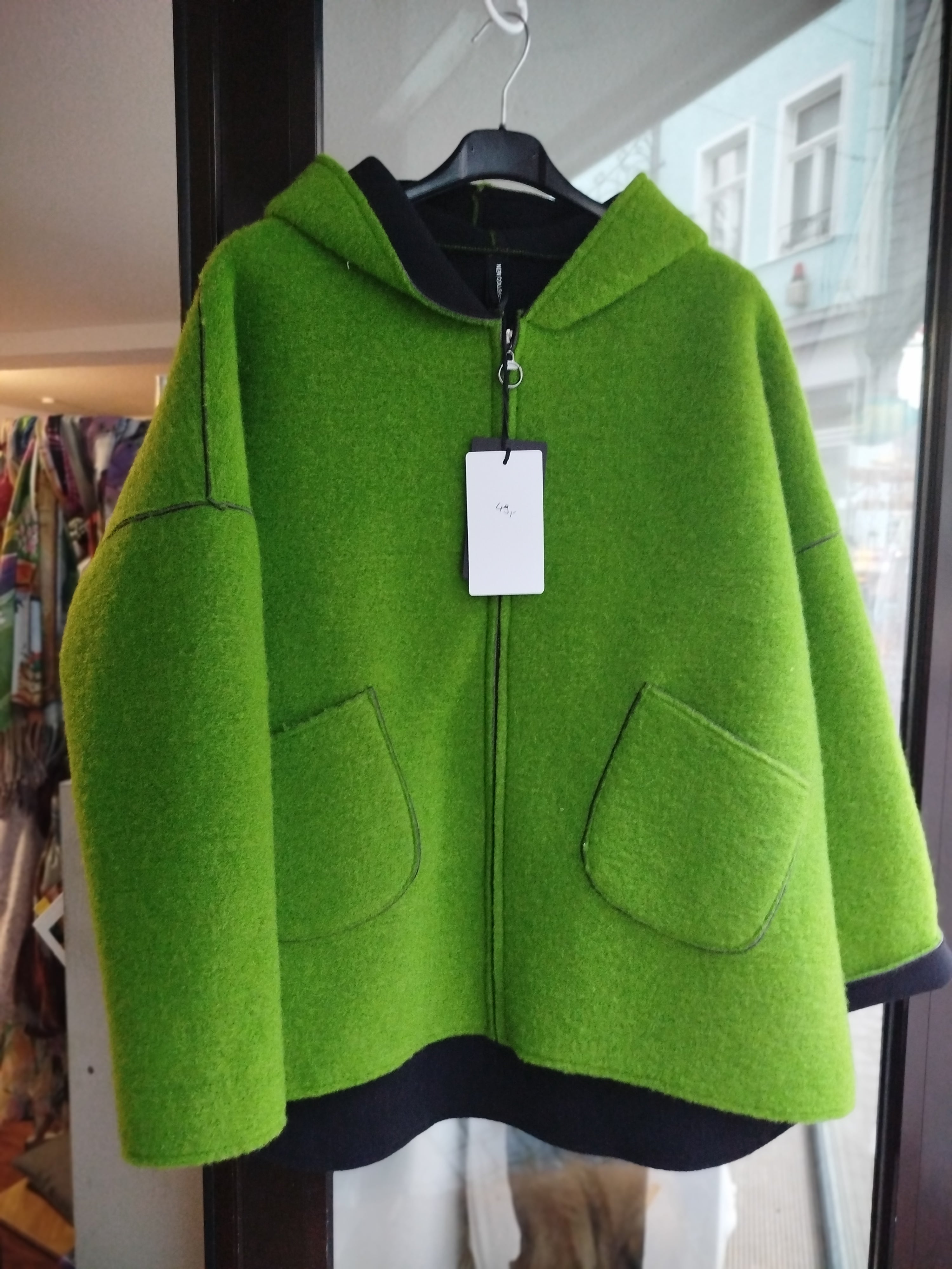 Wolljacke oversized onesize mit Kapuze