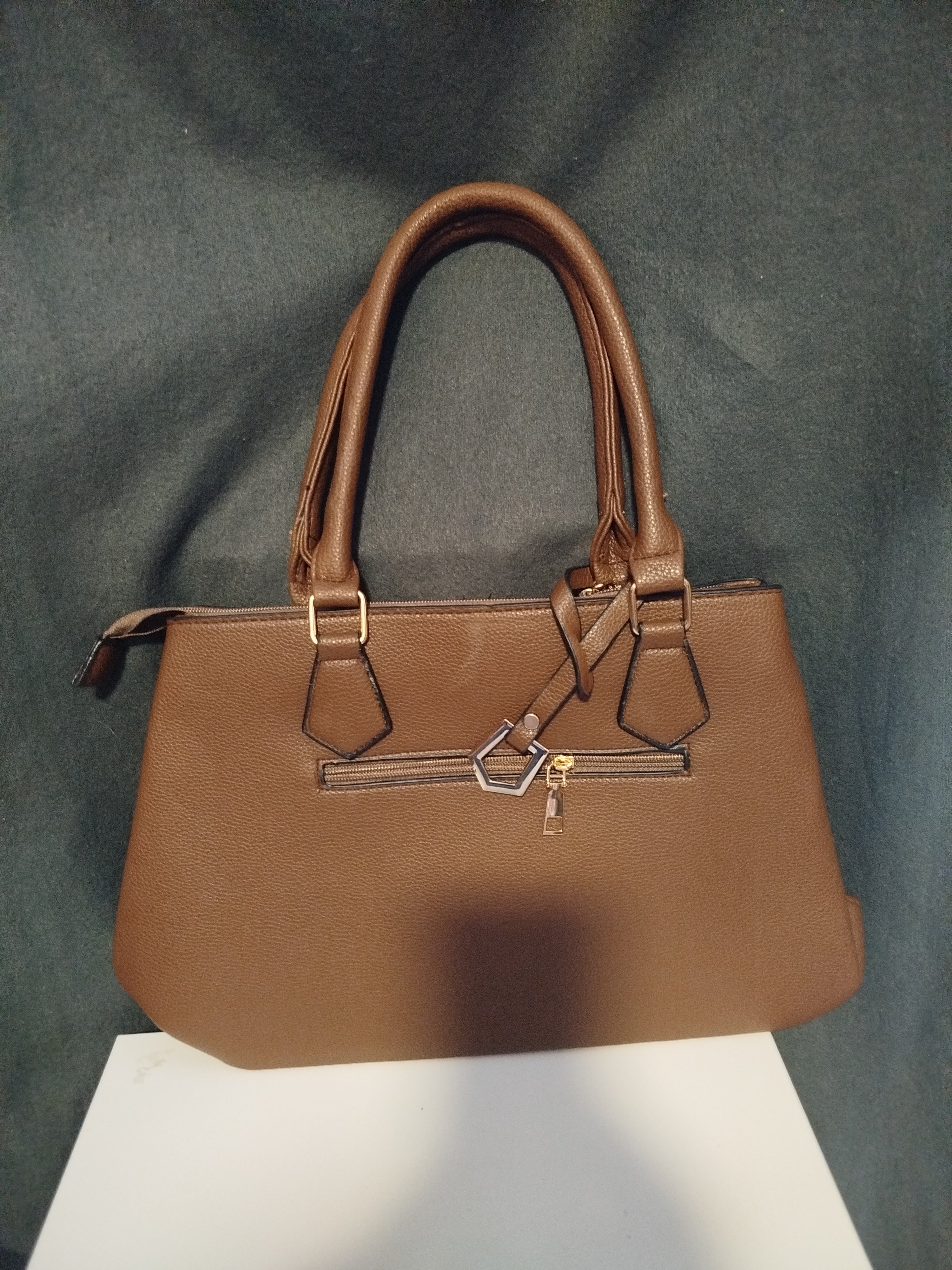 Kleine Handtasche mit Schultergurt