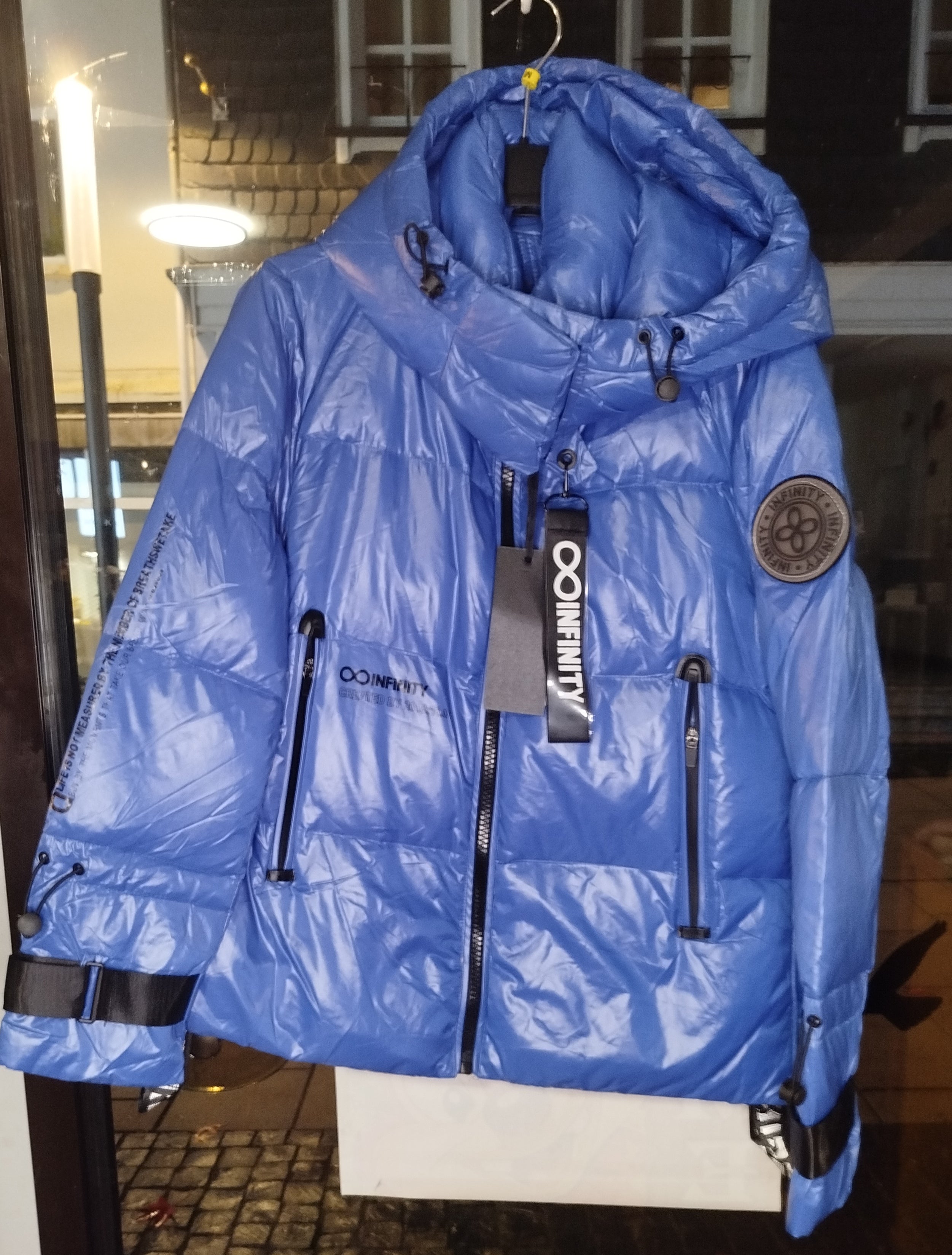 Daunenjacke Ski Jacke königsblau glänzend mit Kapuze Gr. M