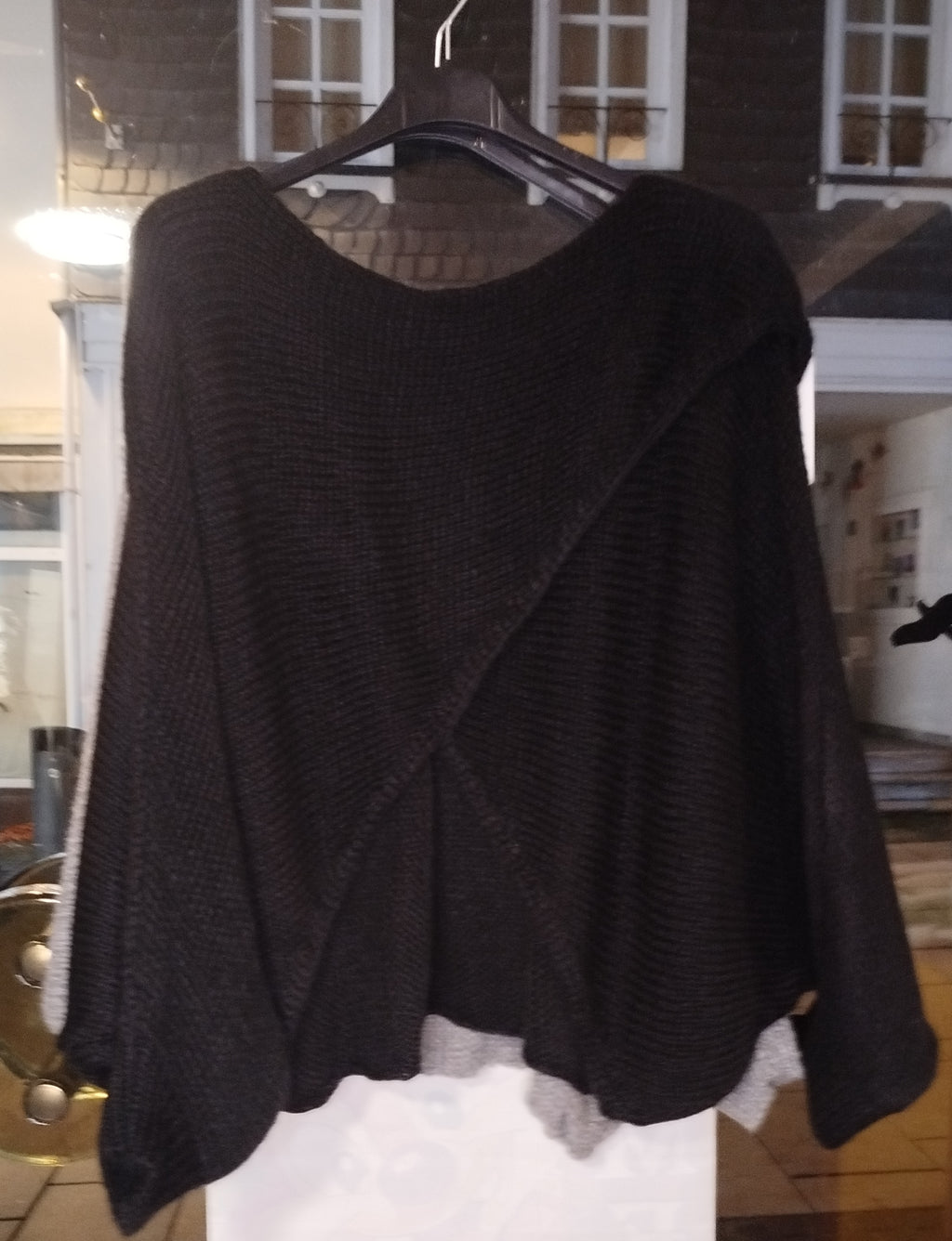 Kurzer Strickpullover onesize (36-44) oversized in Wickeloptik