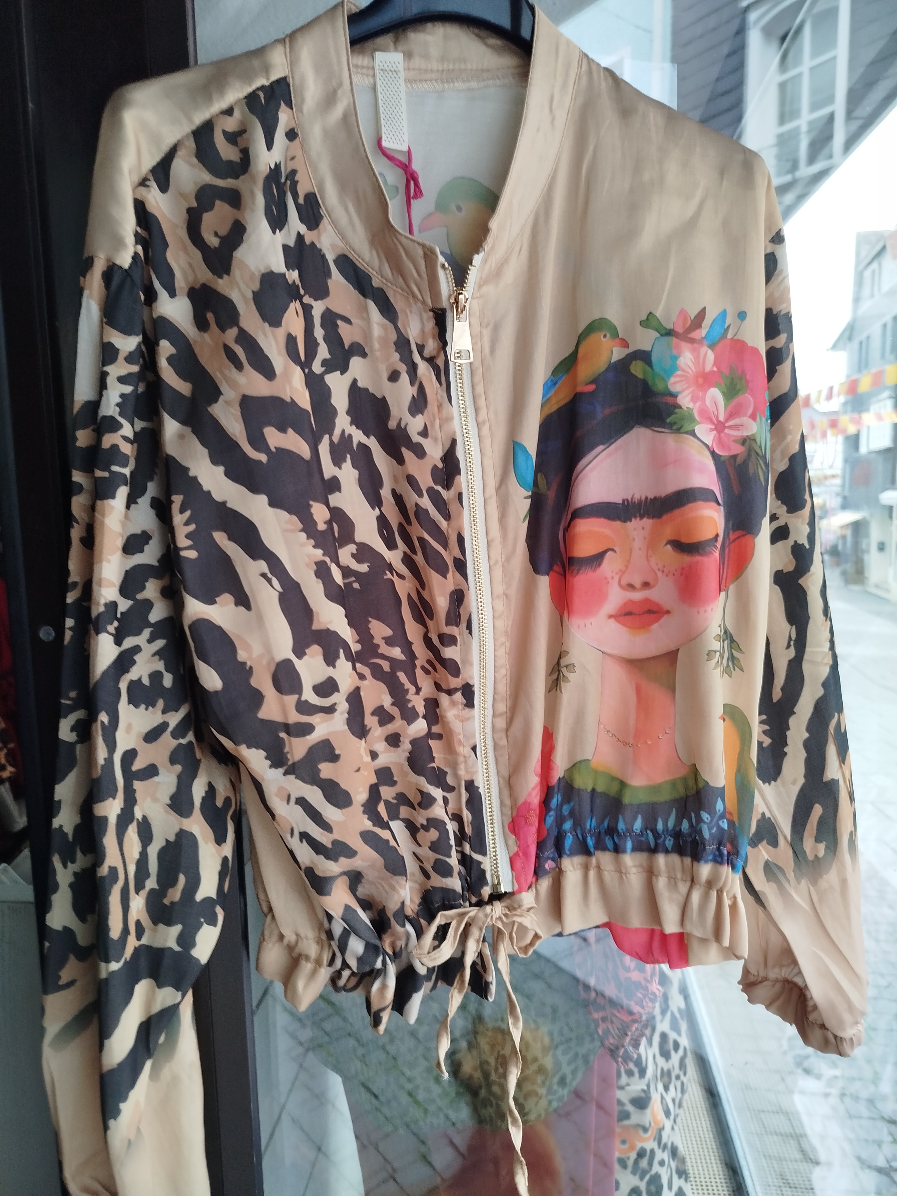 Bluse Frieda Kahlo Leopardenmuster Gr. S/M