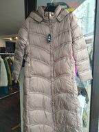 Daunenmantel lang mit Kapuze Gr. M