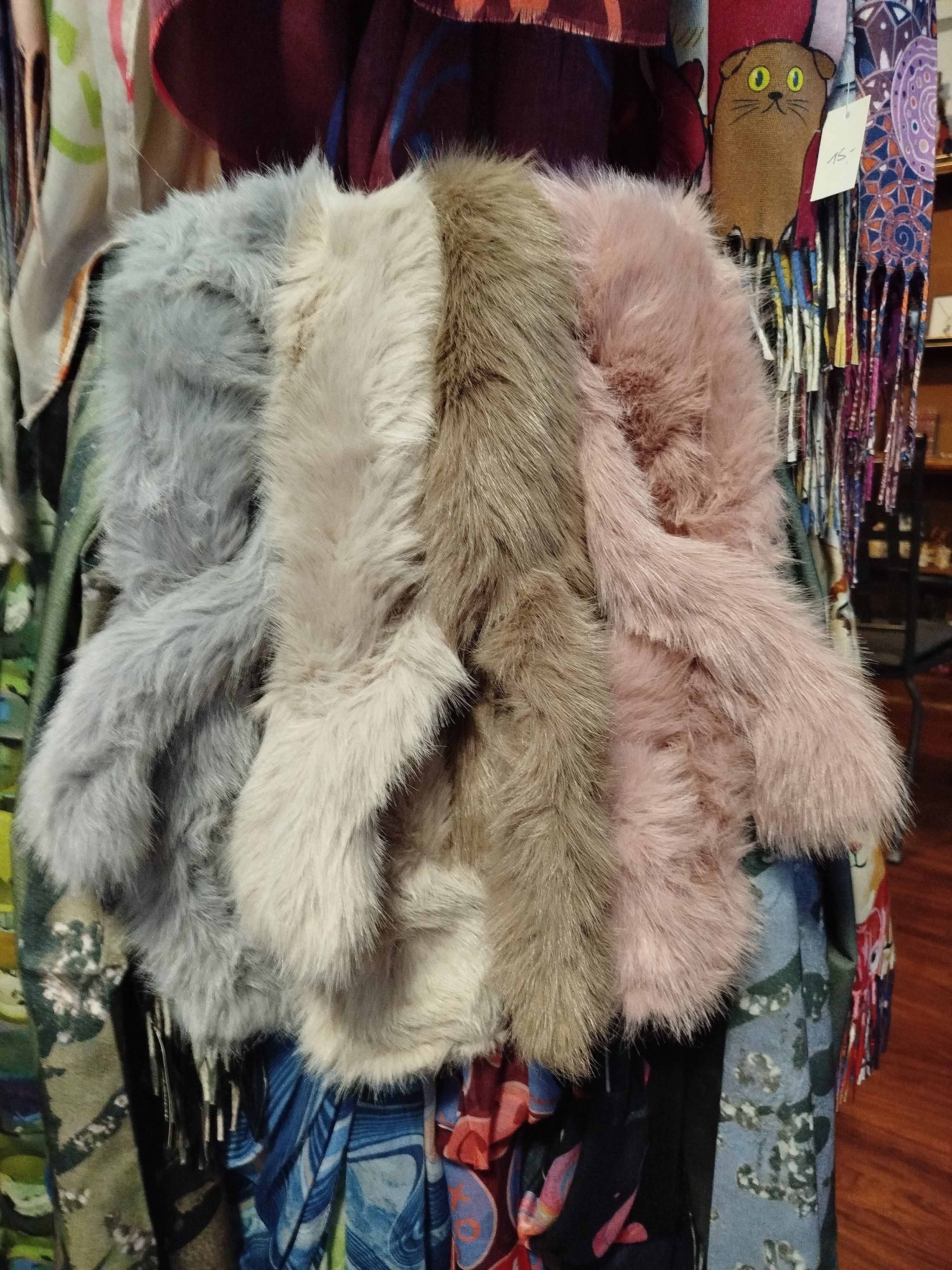 Faux Fell Schal kurze Form