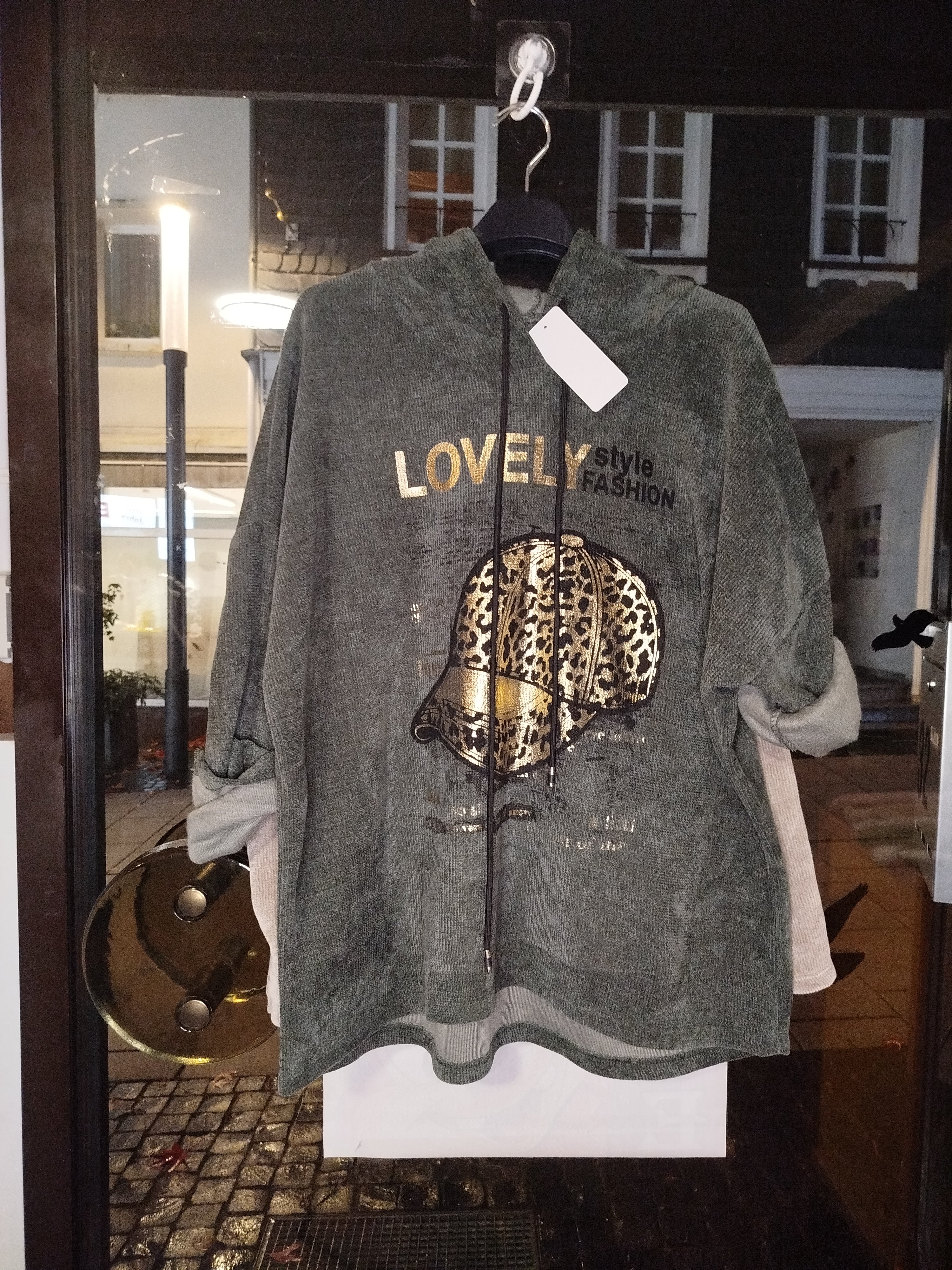 Kapuzenpullover onesize (36-42) mit Print