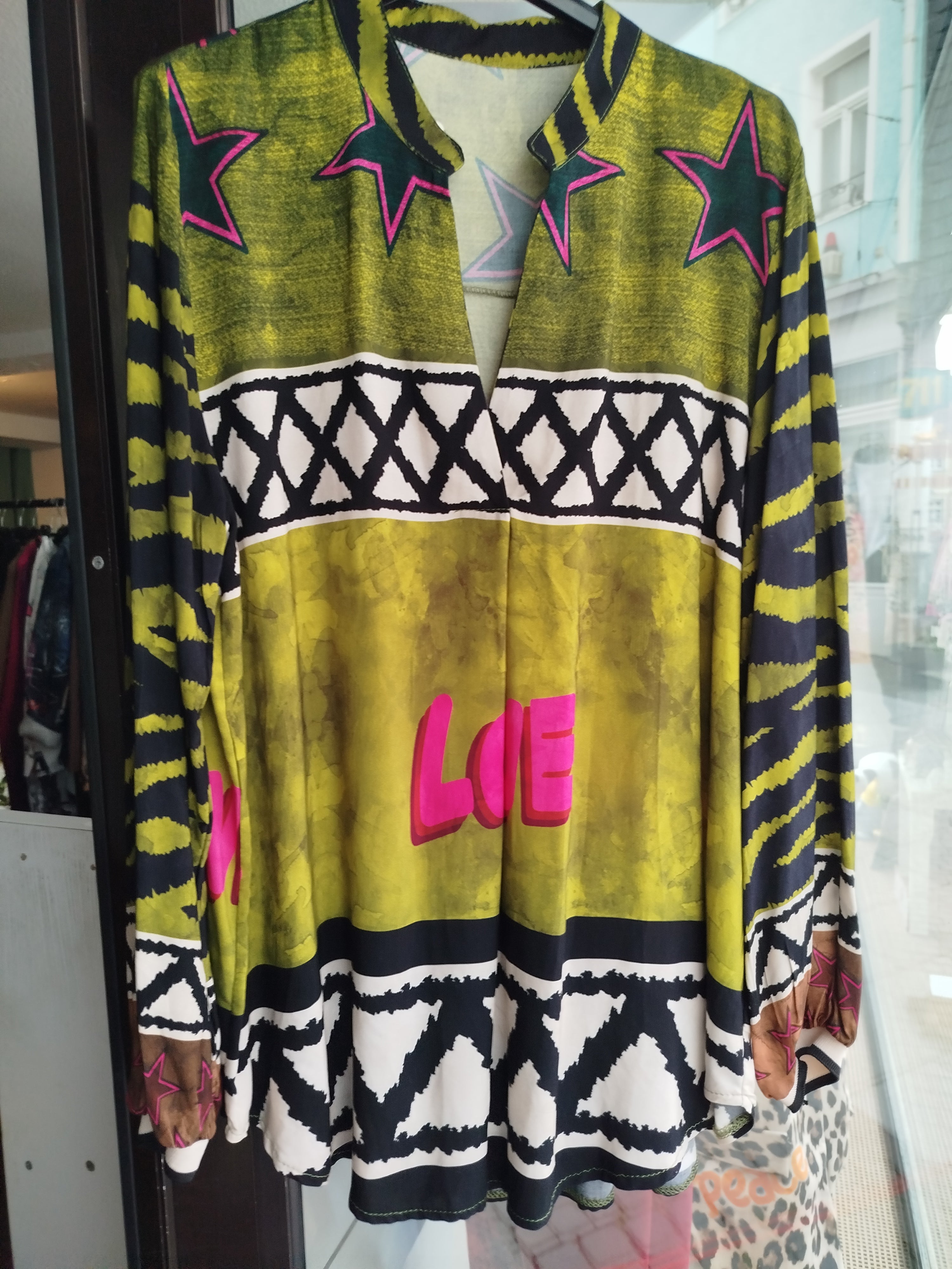 Bluse Love bunt Gr. M/L