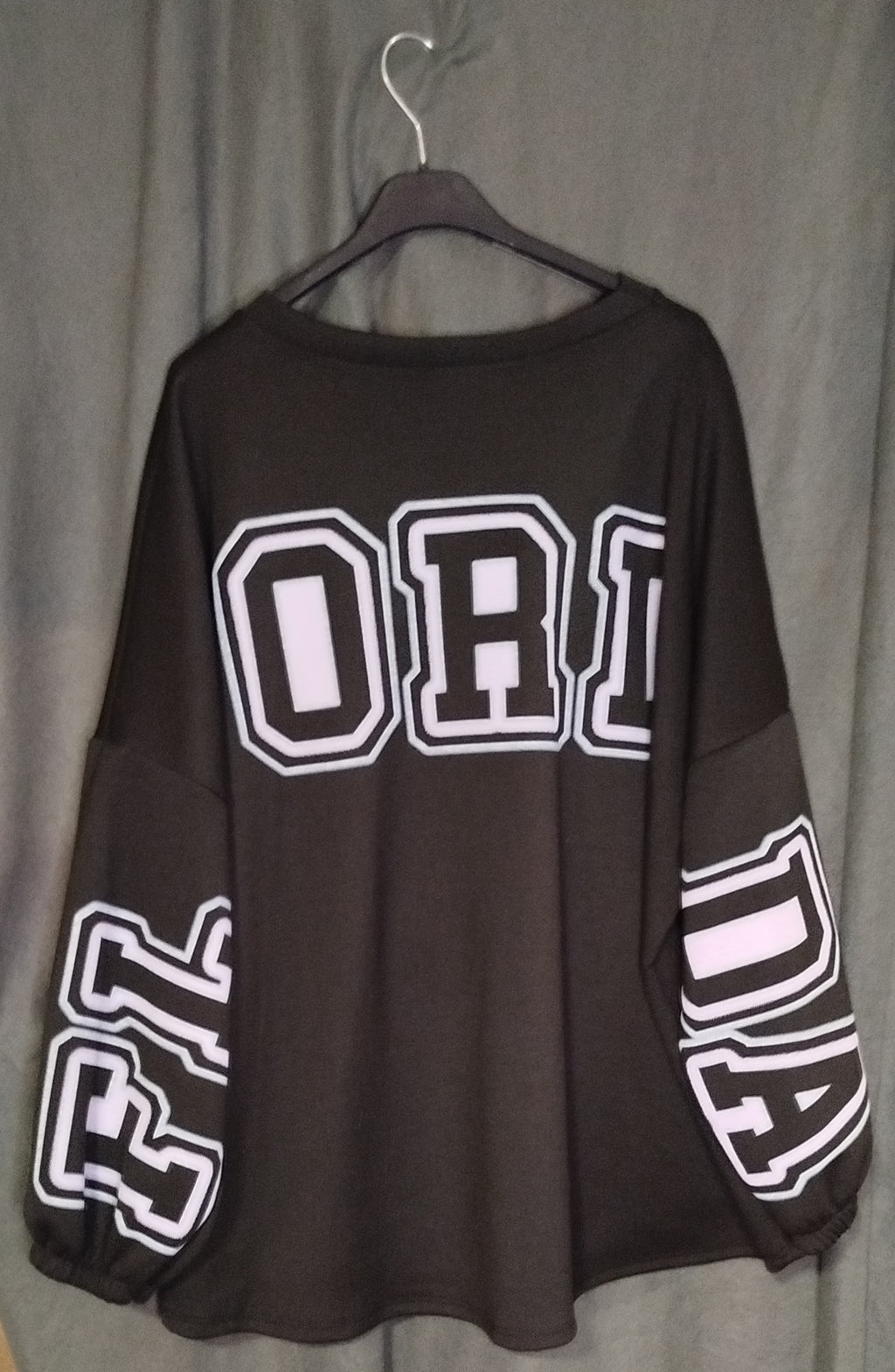 Sweatshirt mit Schriftzug auf der Rückseite onesize (36-42)